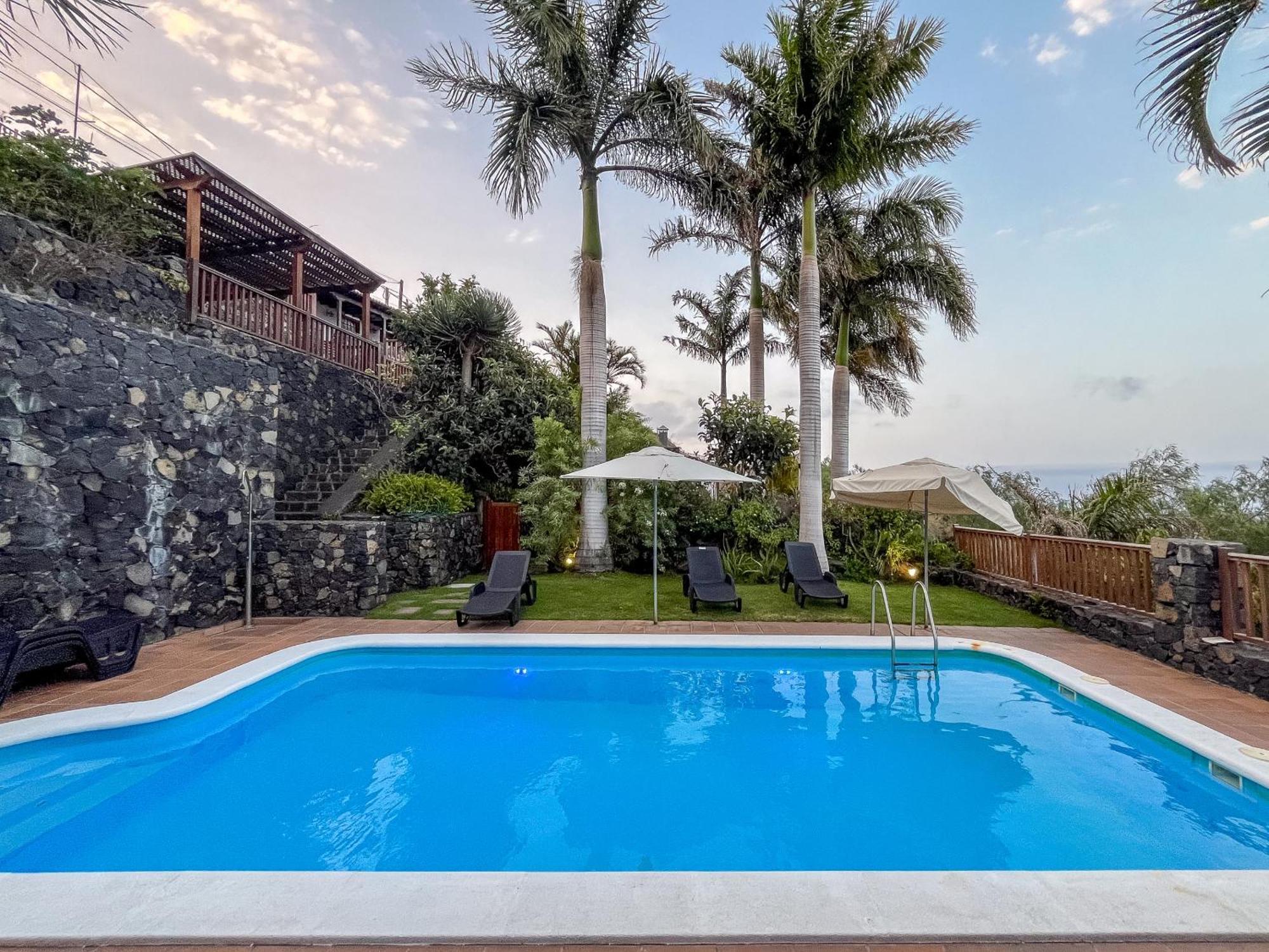 Lightbooking Los Morales Villa De Mazo Exterior photo